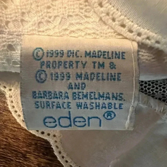 VINTAGE 1999 Madeline special edition 60th Anniversary doll by Eden - Picture 10 of 15